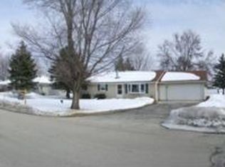 3500 N Casaloma Dr, Appleton, WI 54913