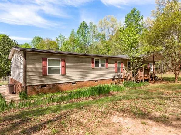 647 Tizian Ln, Inman, SC 29349
