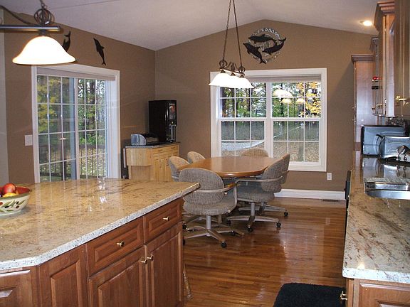 Large gourmet kitchen