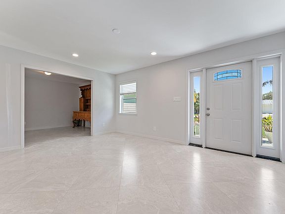 5th image of 5883 Set N Sun Place