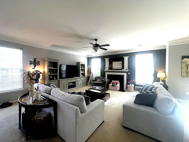 116 Kelsey Glen Ln — Photo 9