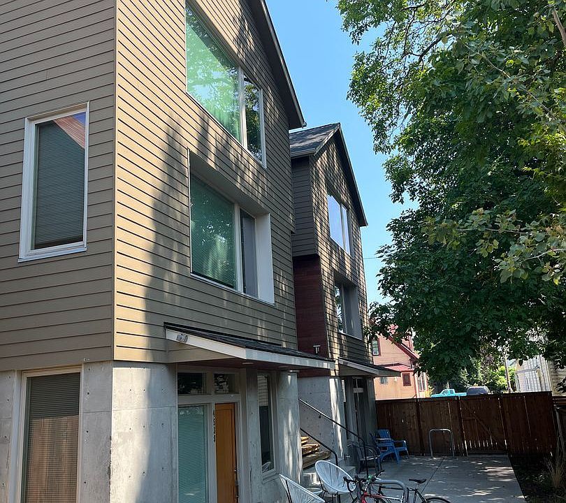1st image of 4538 N Vancouver Ave #11373378