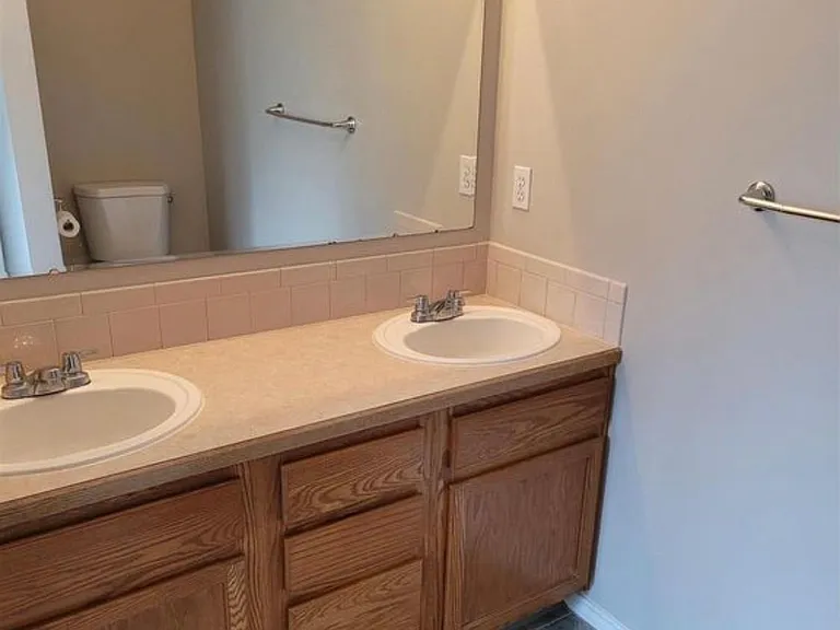 6427 E Dannsmore Dr — Photo 16