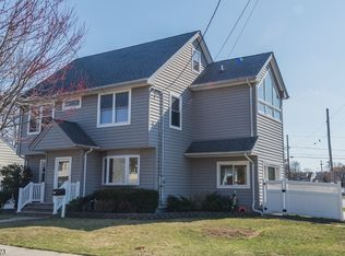 35 Stanley St, Clifton, NJ