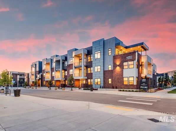 4250 E Haystack St APT 210, Boise, ID 83716