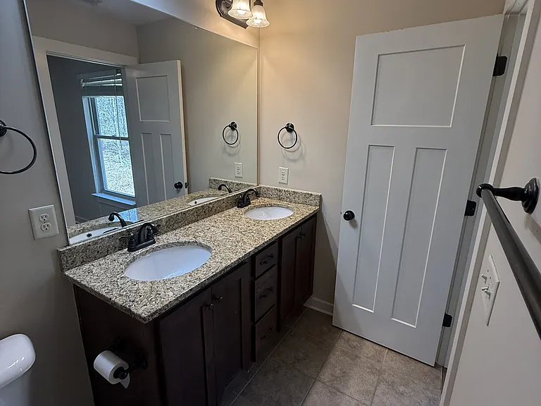 20478 Castle Ridge Rd — Photo 13