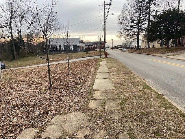 1st image of 706 Thomasville