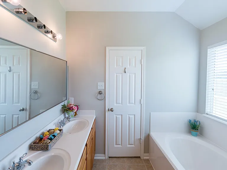 2834 Sage Bluff Ave — Photo 21