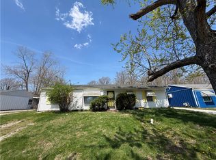 1305 Parkview Dr, Danville, IL 61832