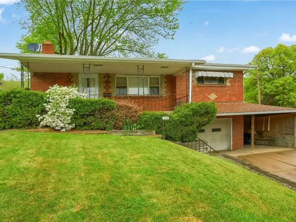 223 McClelland Rd N, Canonsburg, PA 15317