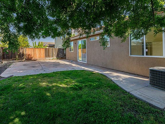 5th image of 1329 Paddington Way