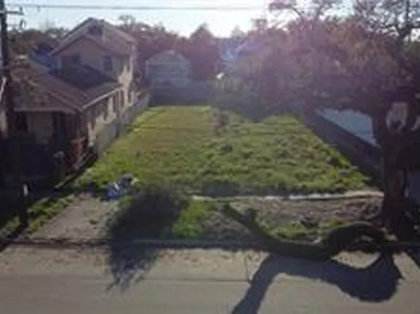 3212 Toledano St, New Orleans, LA 70125