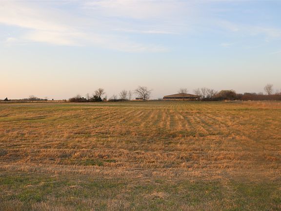 3rd image of 2196 Sundance Rd