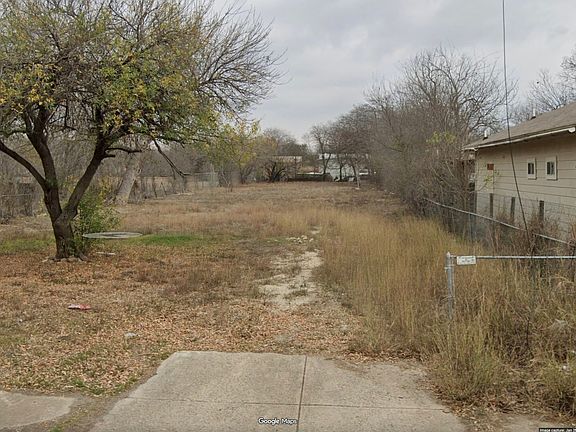 3rd image of 315 LANCE ST LOT E