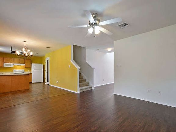 006-Family Living_08192013
