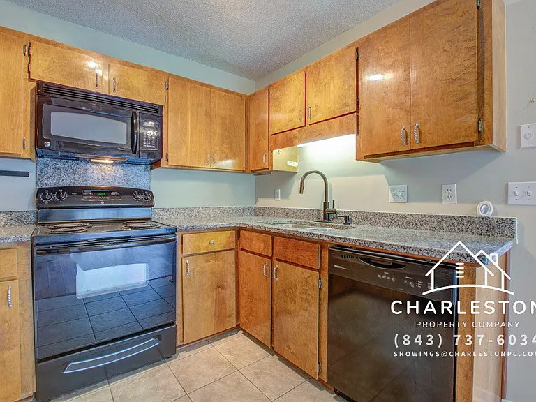 7945 Timbercreek Ln #G — Photo 6