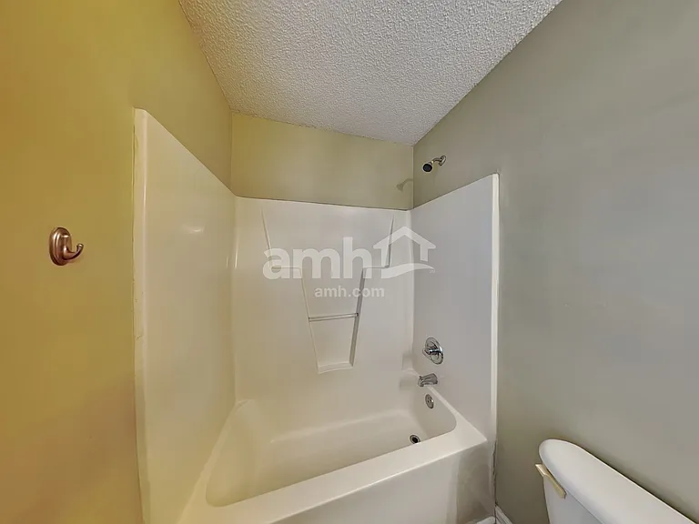 15464 Stone Hollow Dr — Photo 12