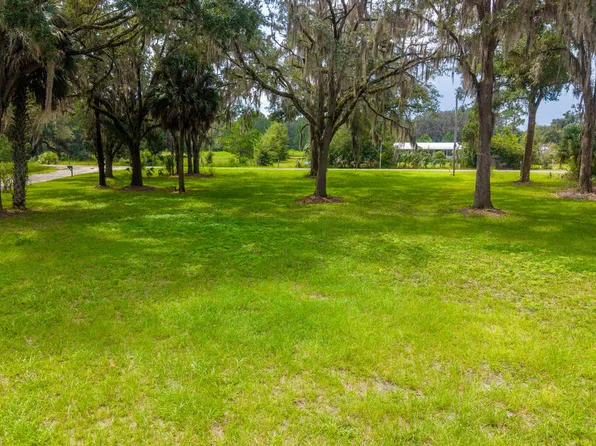 1833 SE Hwy 55A, Old Town, FL 32680