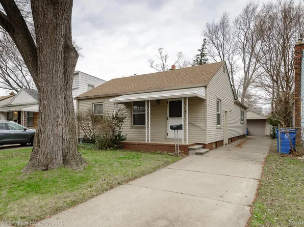 26396 Pennie St, Dearborn Heights, MI 48125