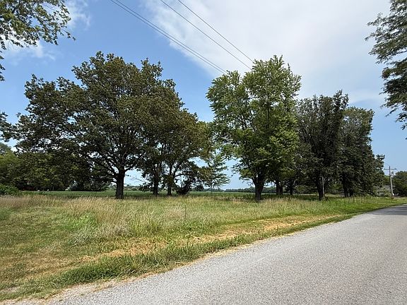 4th image of 3267 W Grange Hall Rd
