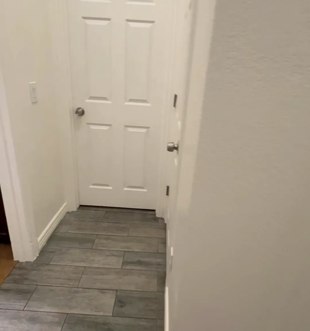 3 bed, 1427 sqft, $2,200 — Photo 1