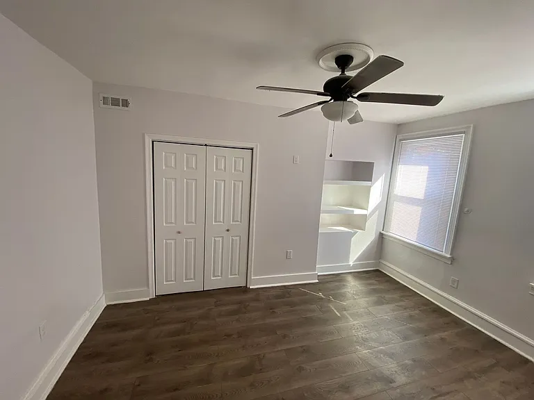1725 Monument St — Photo 23