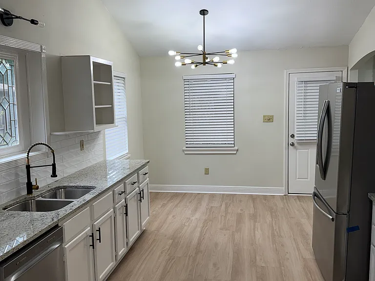 112 Oak Dr — Photo 13