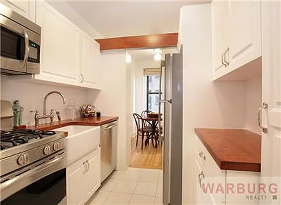 Sold by Warburg | media 2