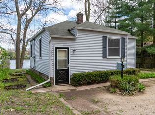 52219 Sheridan Rd, Paw Paw, MI 49079