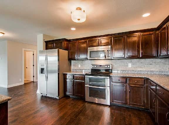4th image of 530 Autumnwood Farms Lot 530
