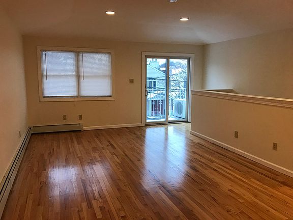 2nd image of 1117 126th St #2FL