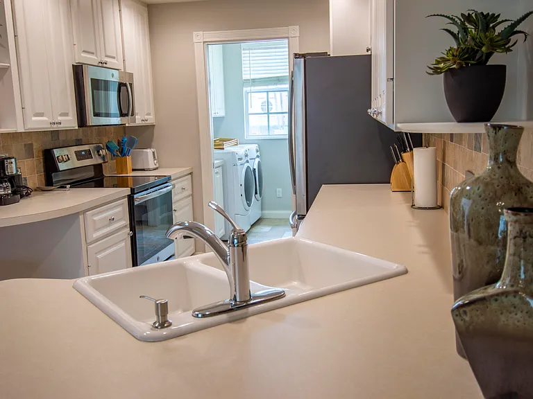 504 Capistrano Dr — Photo 11