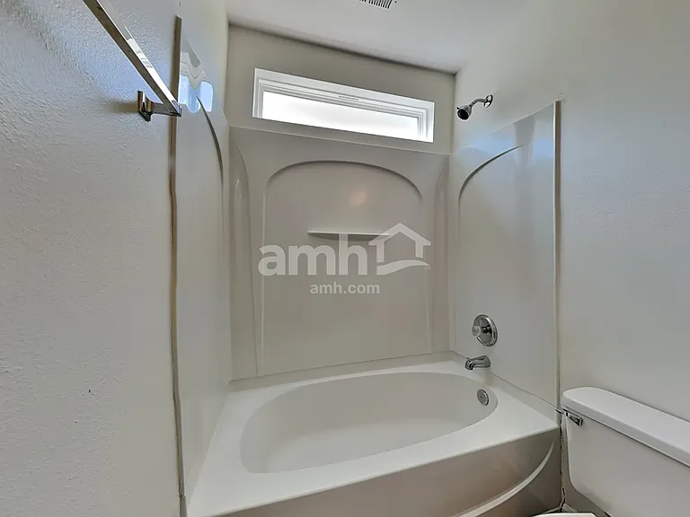 2526 Ingleside Dr — Photo 18