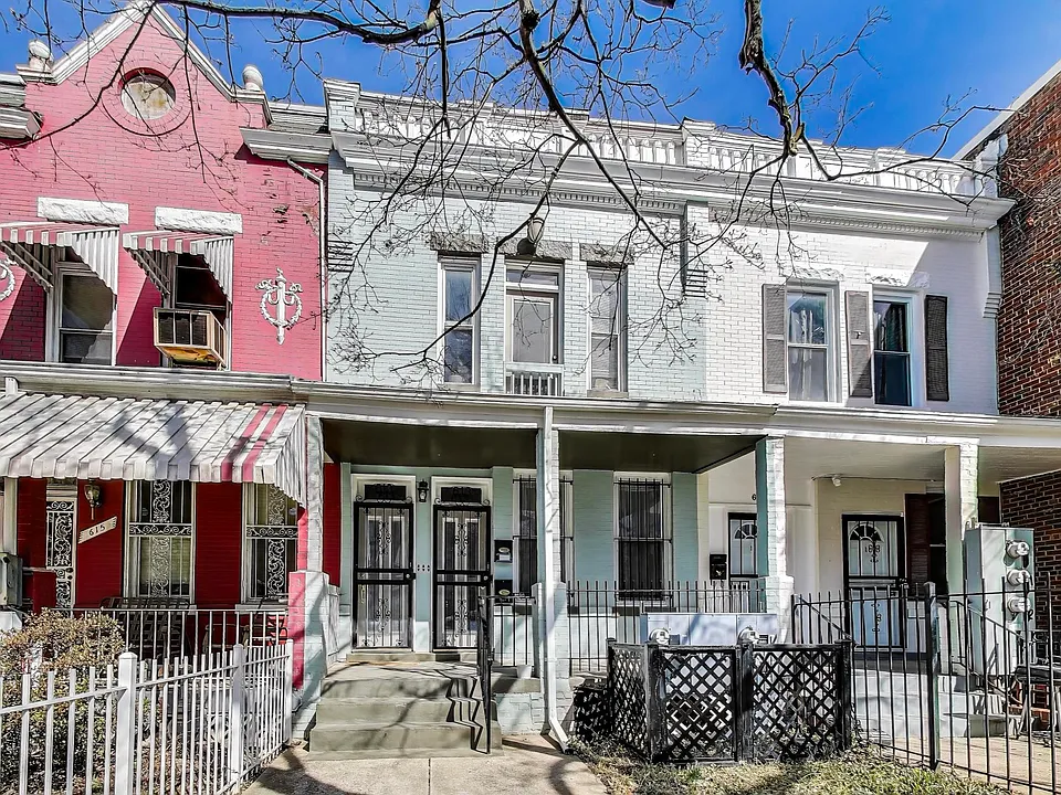613 Park Rd NW #1