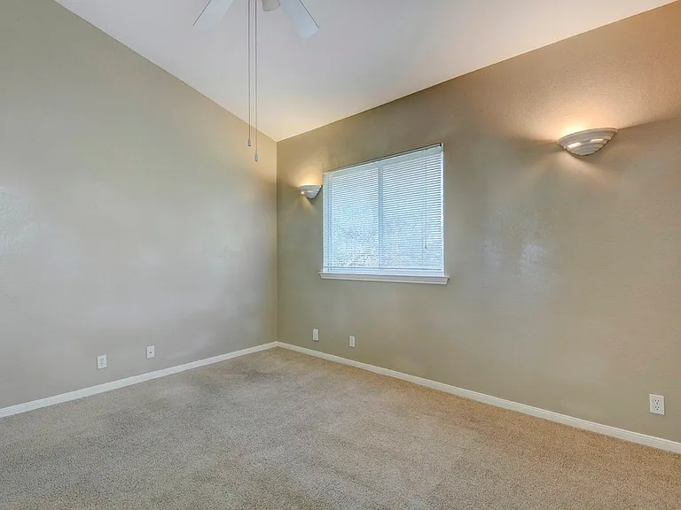 2405 Leon St #101-203 — Photo 39