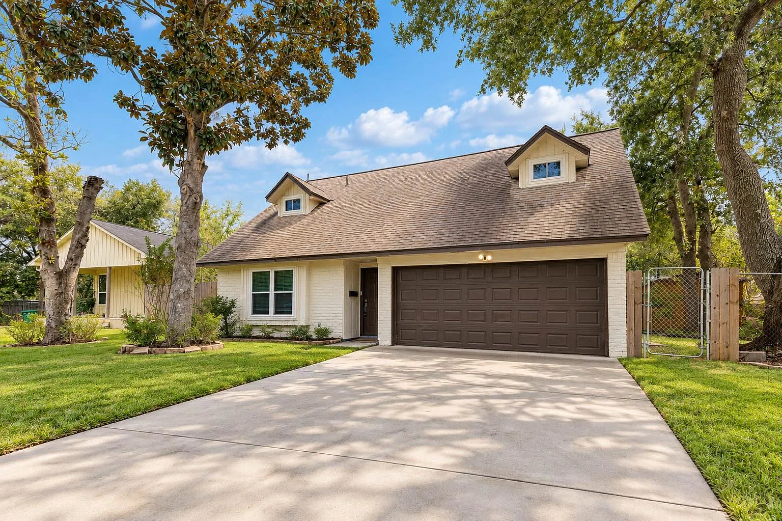 4 bed, 2.5 bath, 1708 sqft, $2,100 — Photo 1
