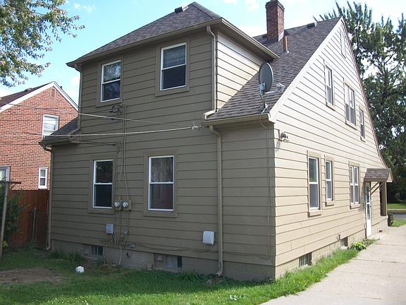 2nd image of 946 Moran Ave