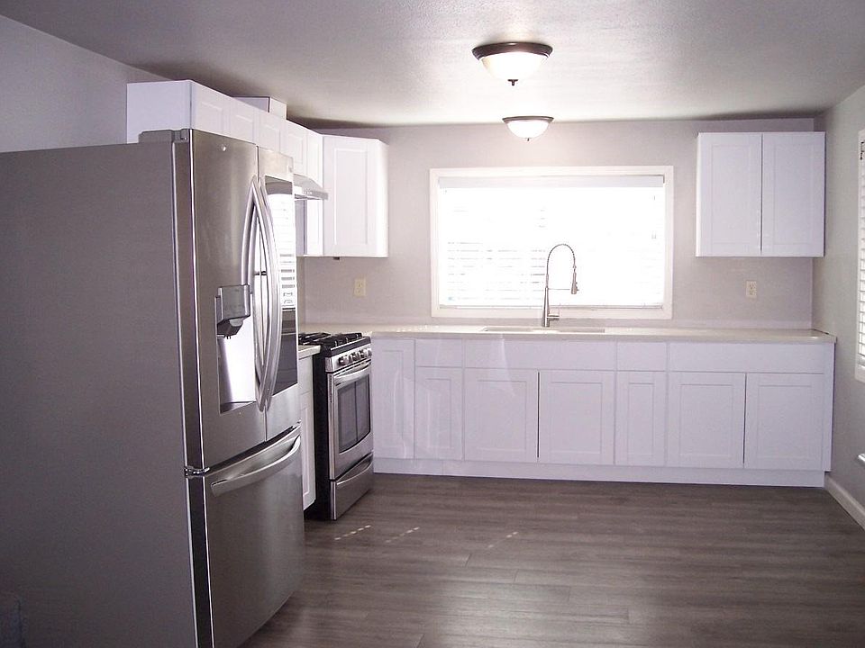 1st image of 255 E Bolivar St #6