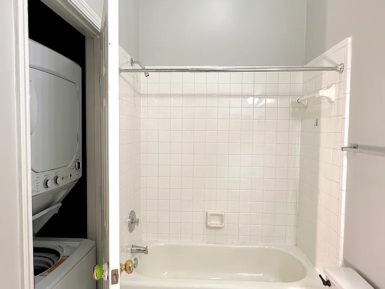 713 Garden District Dr — Photo 12