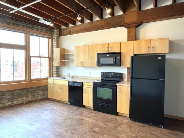 309 Roberts St N APT 302, Fargo, ND 58102