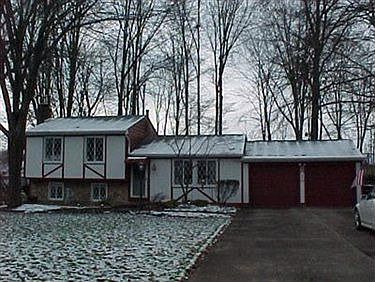 2nd image of 516 Laurelwood Dr SE