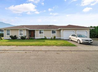 6900 Oakwood Dr, Kent, BC V0M1A3