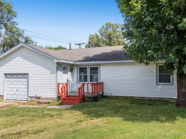 313 SE 12th St, Pryor, OK 74361