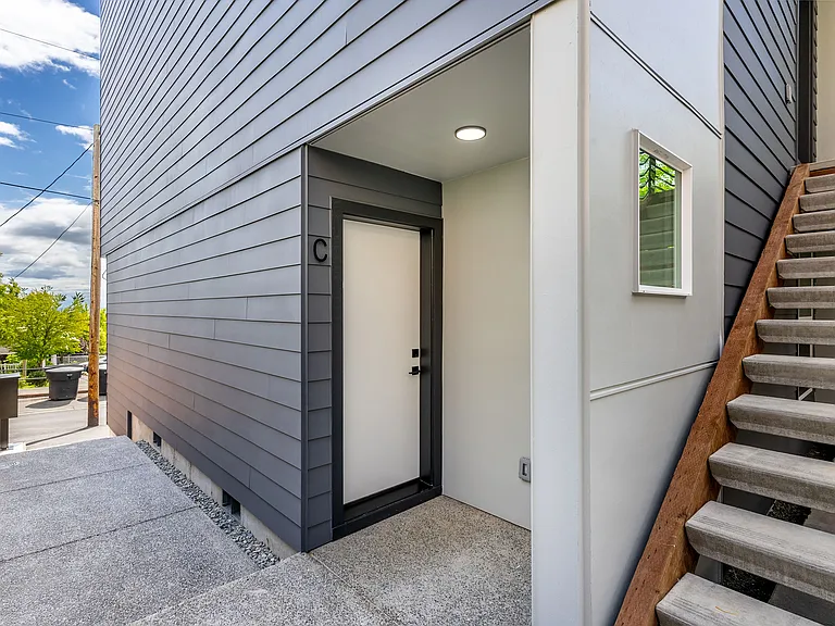 2367 Yakima Ave #D — Photo 7