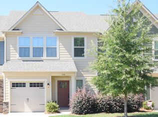 226 Scenic View Ln, Matthews, NC 28104