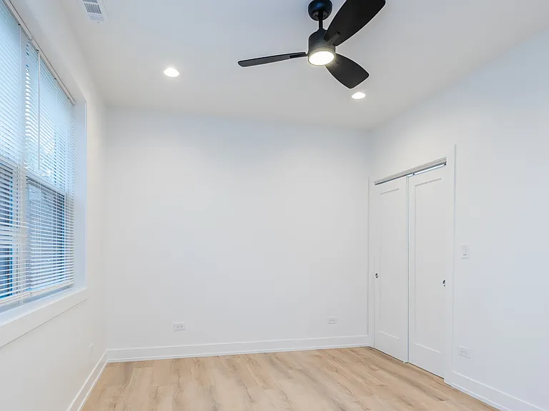 6031 S Vernon Ave #1 — Photo 18
