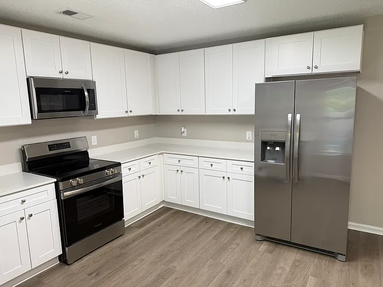 1016 Deerberry Rd — Photo 15