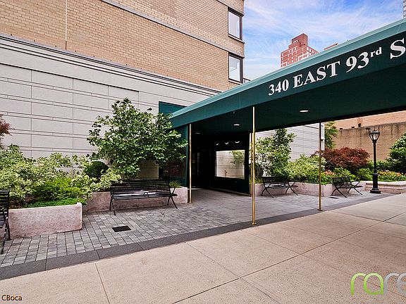 4th image of 1781 1st Ave #15M