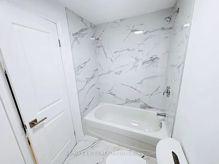11 Plaisance Rd #5 — Photo 23
