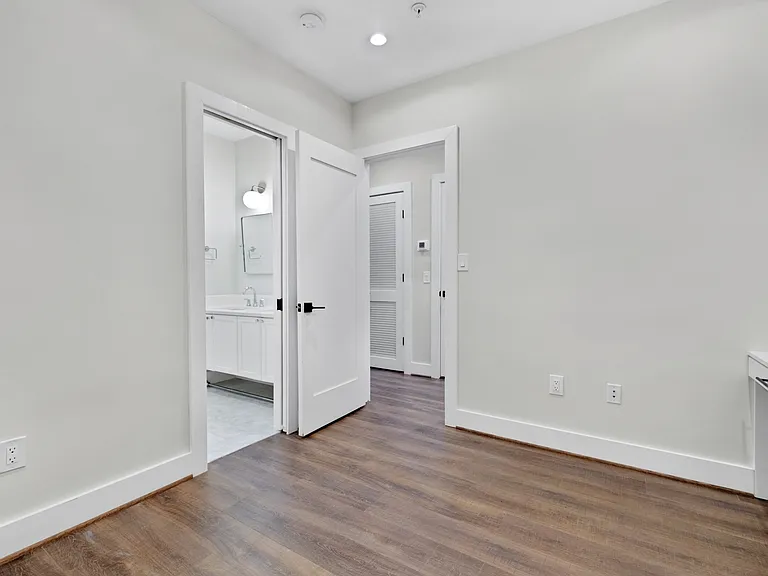 1419 Upshur St NW #1 — Photo 16